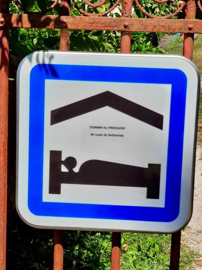 Dormir Au Pressoir Montagnieu  Dış mekan fotoğraf