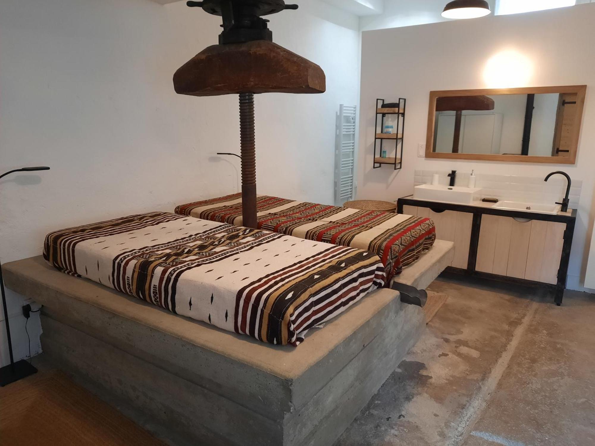Dormir Au Pressoir Montagnieu  Dış mekan fotoğraf